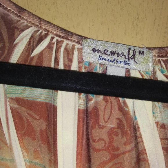 One World size Medium Tunic Flutter Short Sleeve Top-lovely! - Picture 3 of 5